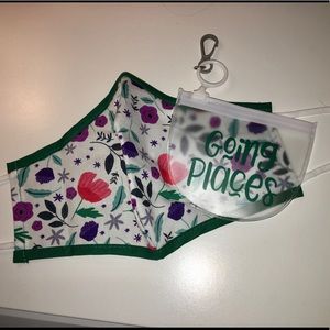 Face mask and carrying case